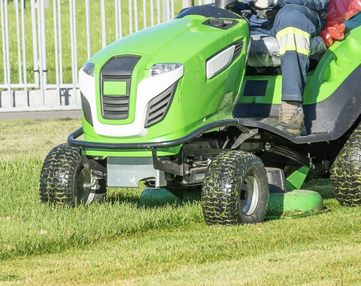 Level 2 Certificate of competence in safe use of Mowers (C&G NPTC) 0014-35